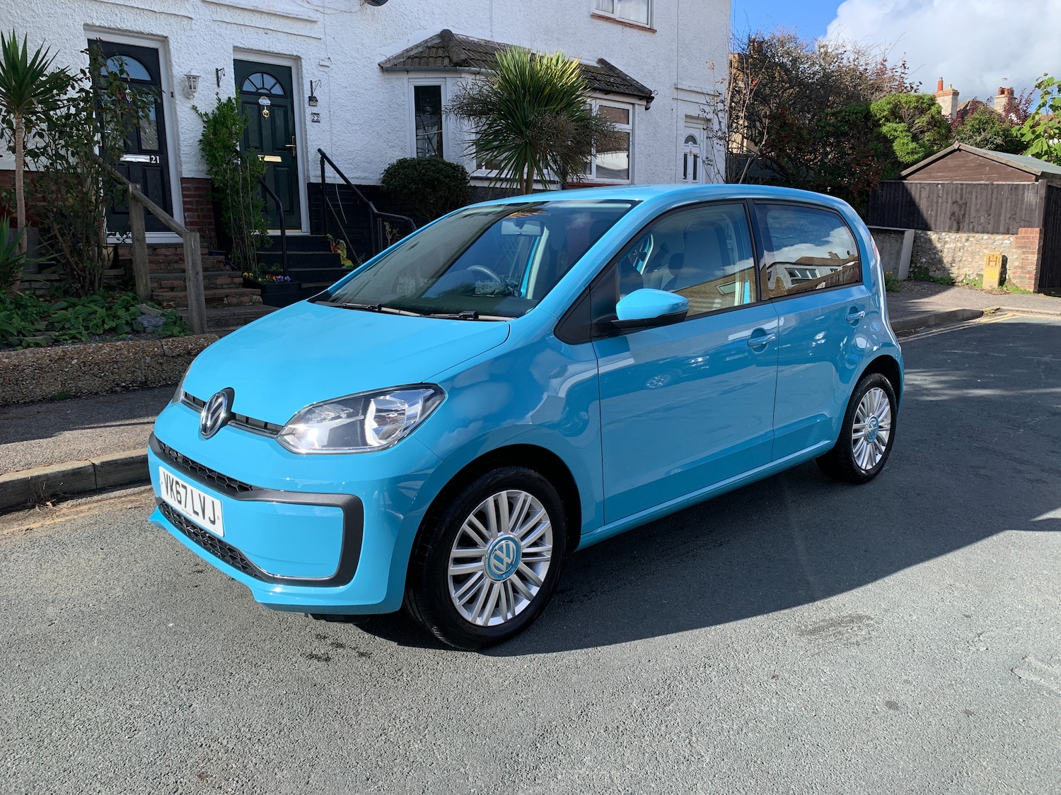 Used Volkswagen up! 2017 for sale - 77113145: Photo 3