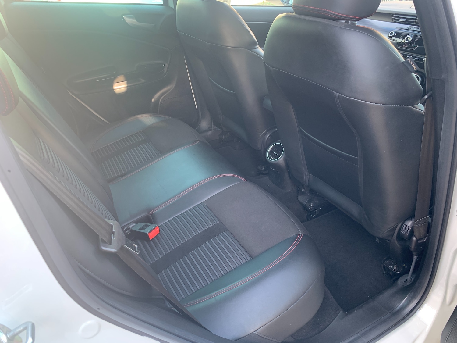 Used Alfa Romeo Giulietta 2011 for sale - 77113152: Photo 11