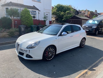 Used Alfa Romeo Giulietta 2011 for sale - 77113152: Photo