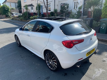 Used Alfa Romeo Giulietta 2011 for sale - 77113152: Photo