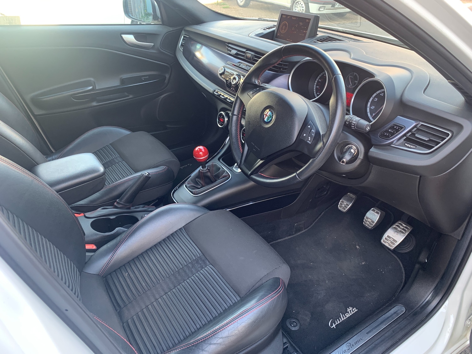 Used Alfa Romeo Giulietta 2011 for sale - 77113152: Photo 8