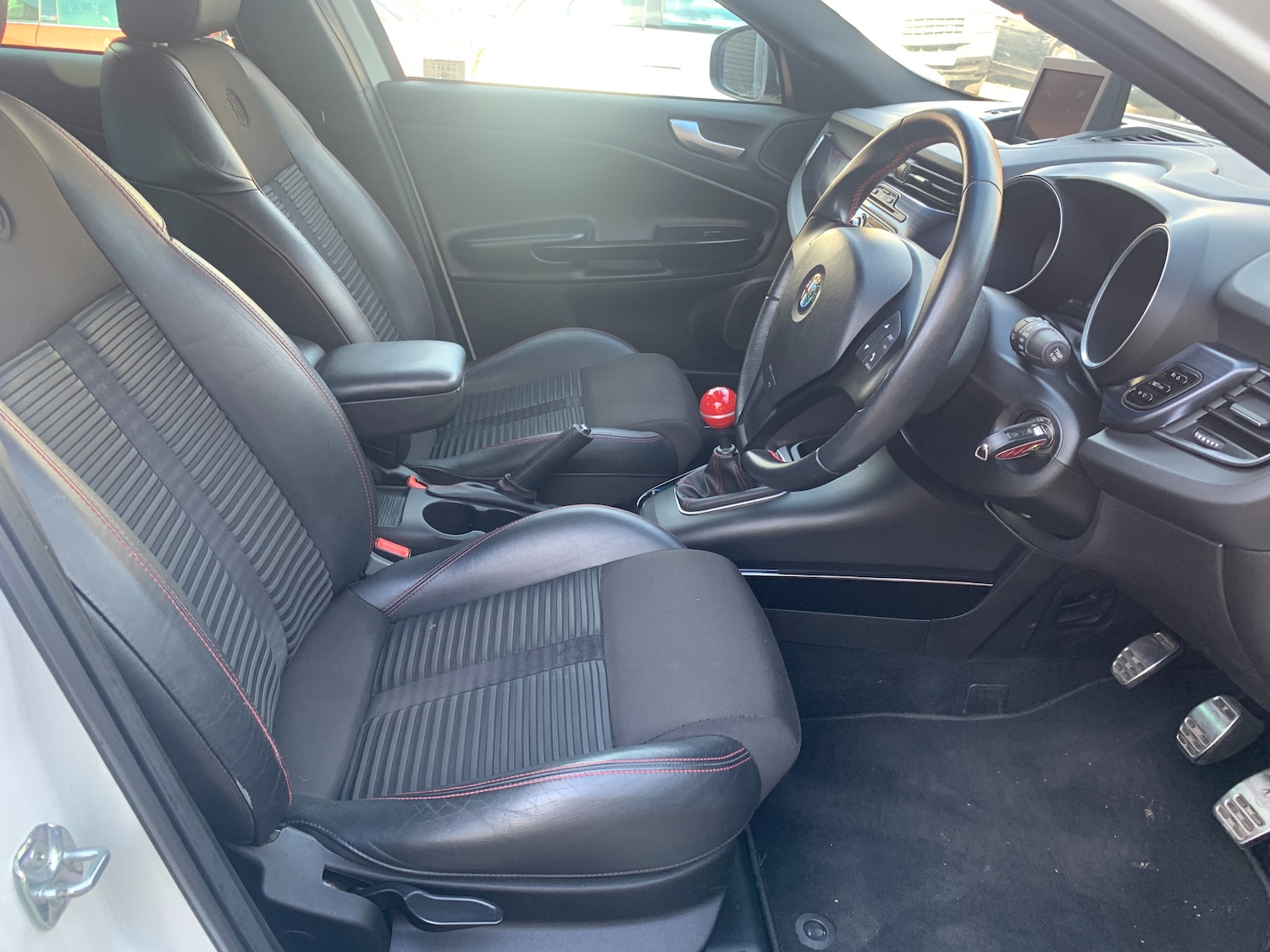 Used Alfa Romeo Giulietta 2011 for sale - 77113152: Photo 9