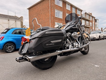 Used Harley-Davidson TOURING ROAD KING CUSTOM 2006 for sale - bike-78633246: Photo