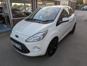 2015 - 1.2 Zetec White Edition 3dr