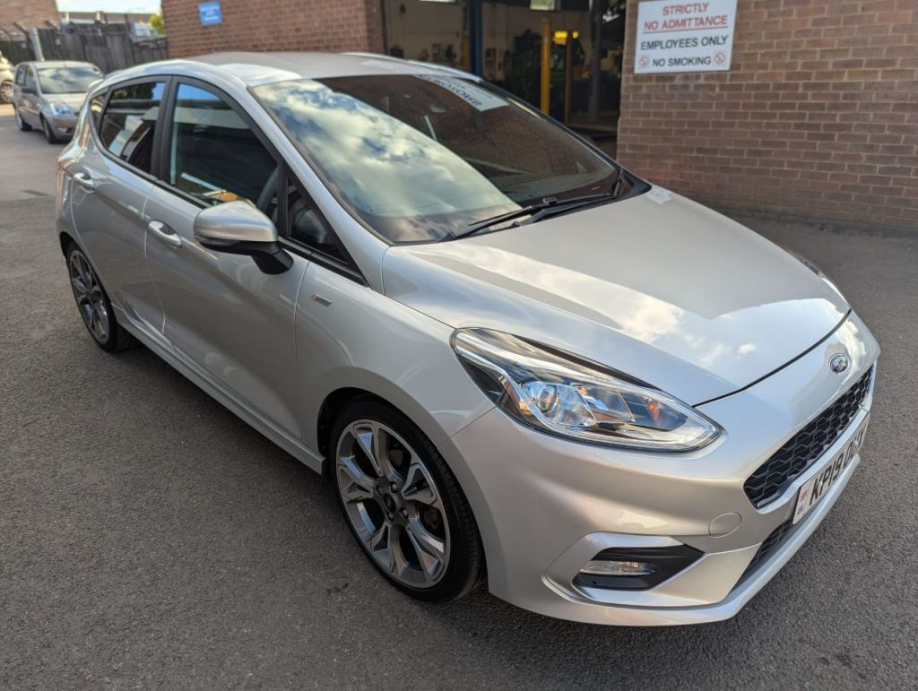Used Ford Fiesta 2019 for sale - 76156983: Photo 1