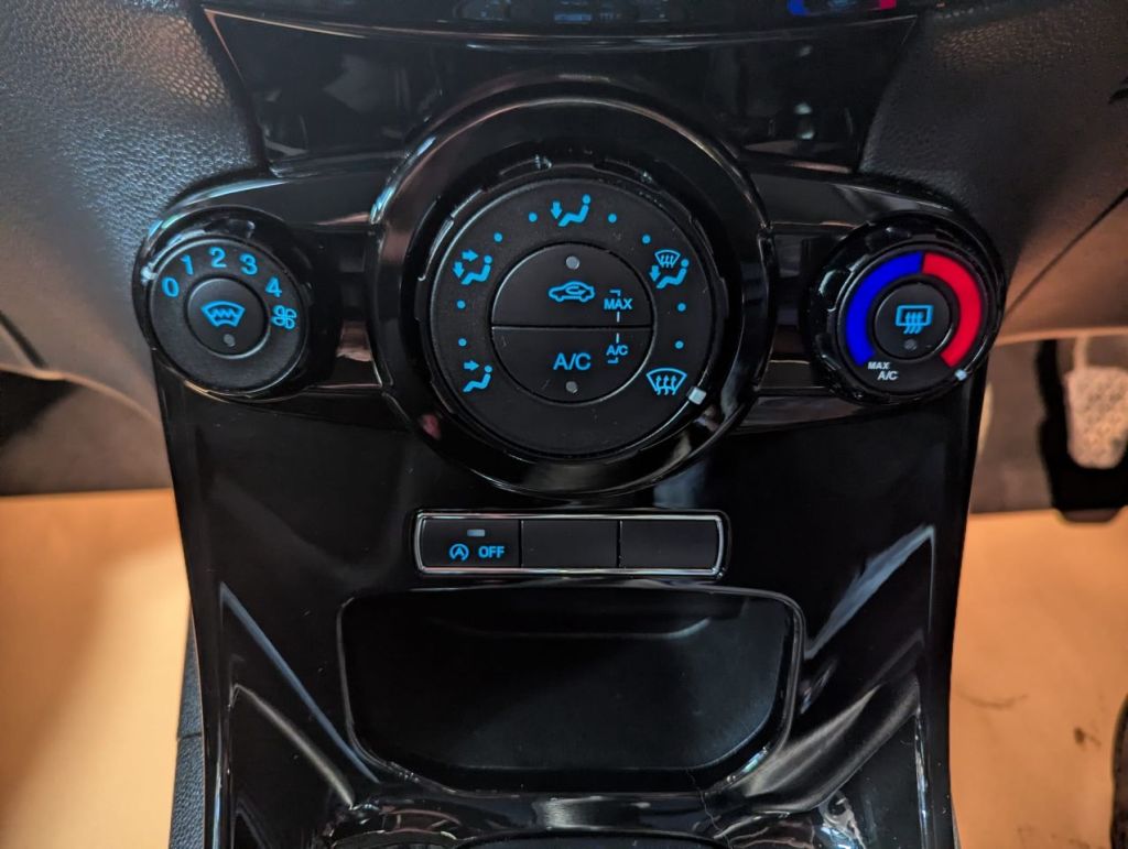 Used Ford Fiesta 2014 for sale - 76541674: Photo 16