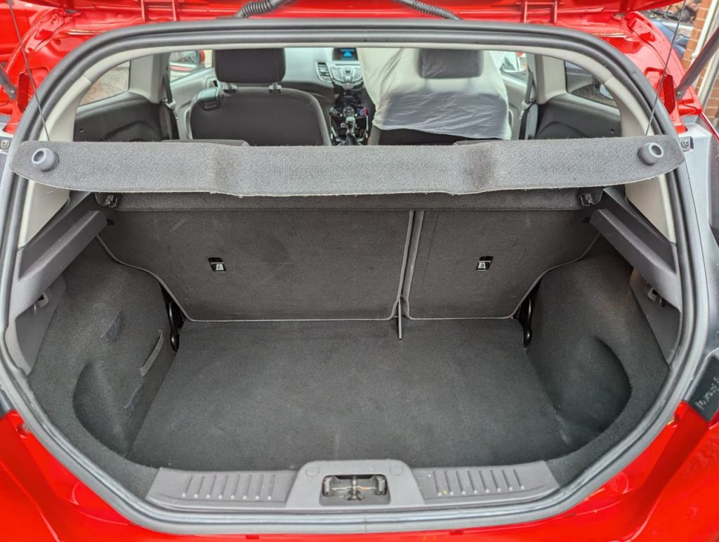 Used Ford Fiesta 2014 for sale - 76541674: Photo 6