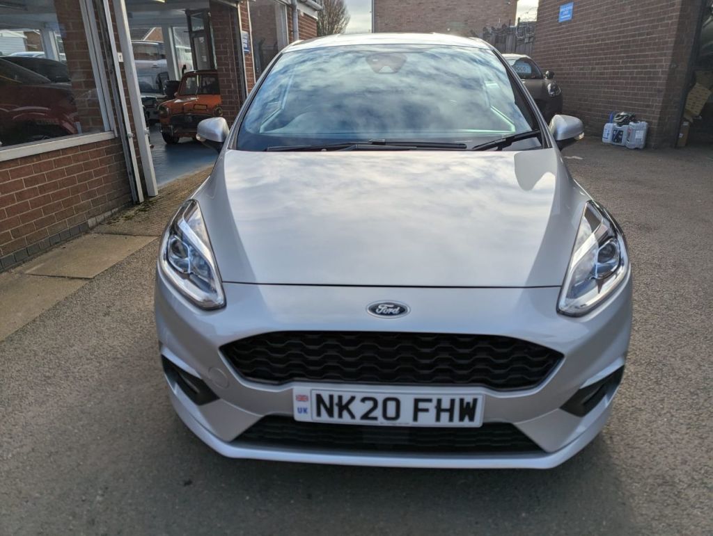 Used Ford Fiesta 2020 for sale - 76649989: Photo 2