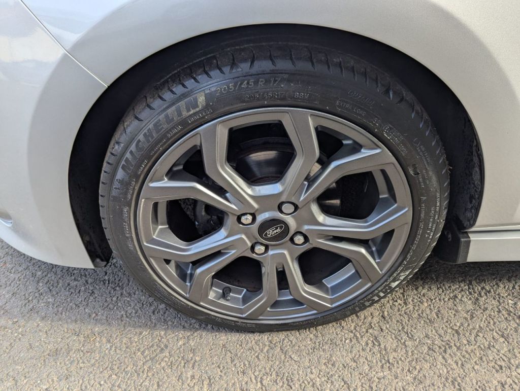 Used Ford Fiesta 2020 for sale - 76649989: Photo 3