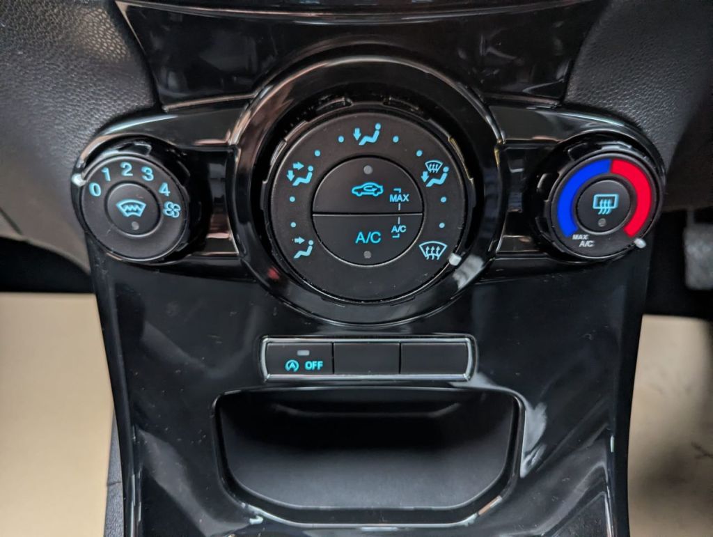 Used Ford Fiesta 2016 for sale - 76531276: Photo 14