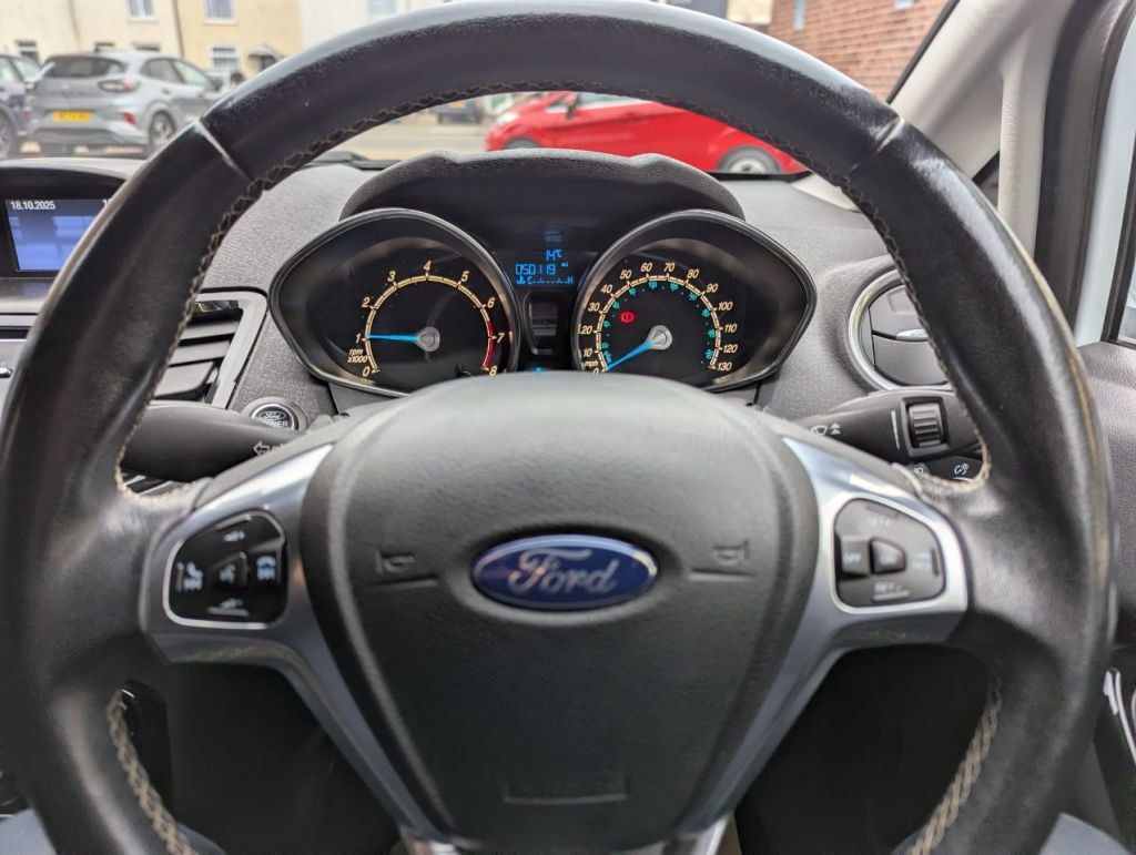 Used Ford Fiesta 2016 for sale - 76363182: Photo 14