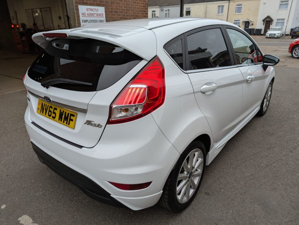 Used Ford Fiesta 2016 for sale - 76363182: Photo 2