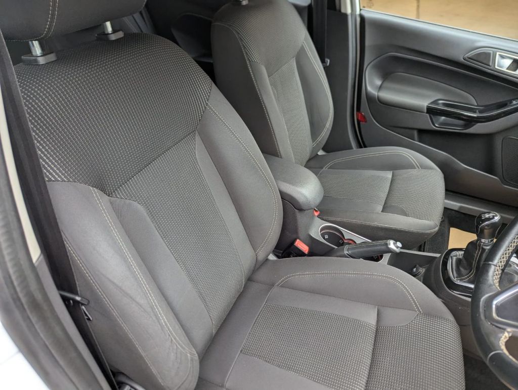 Used Ford Fiesta 2016 for sale - 76363182: Photo 8