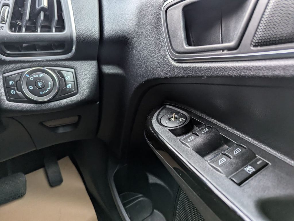 Used Ford B-MAX 2014 for sale - 76363165: Photo 14