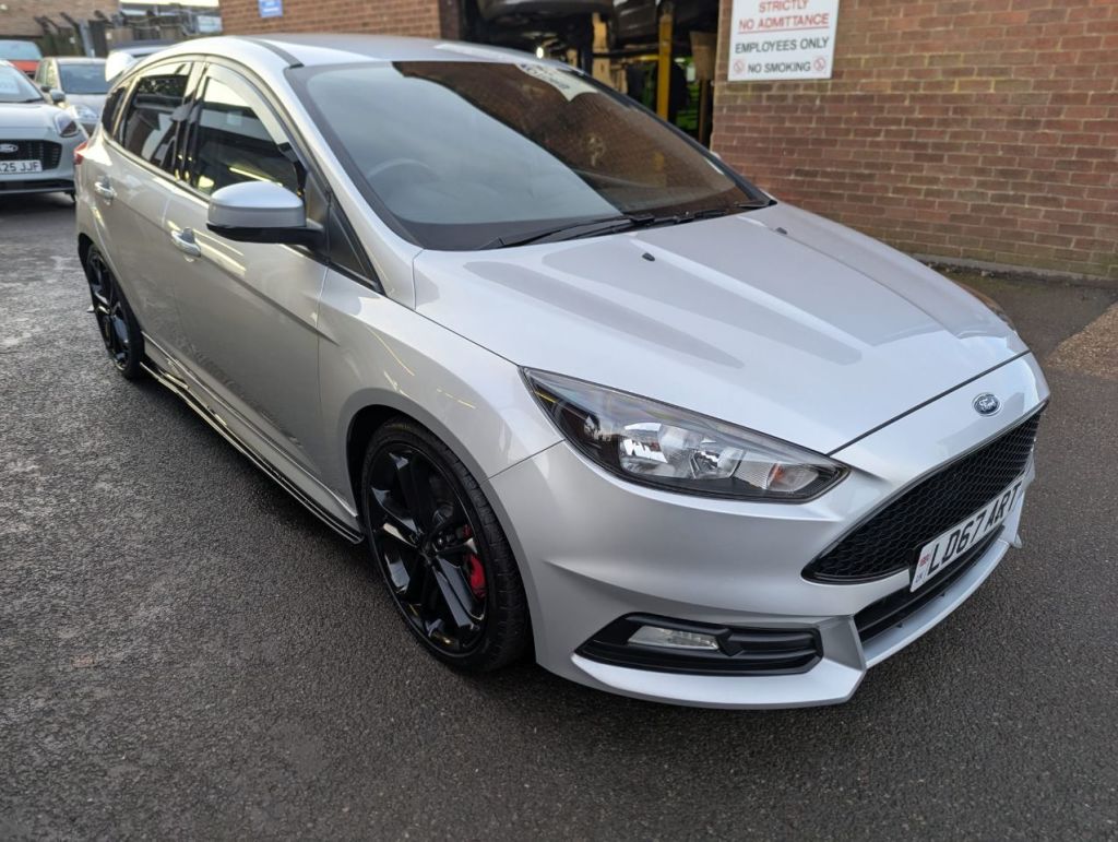 Used Ford Focus 2018 for sale - 76891927: Photo 1