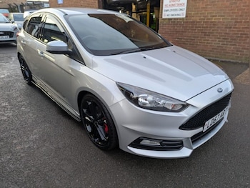 2018 - 2.0T EcoBoost ST-2 Navigation 5dr