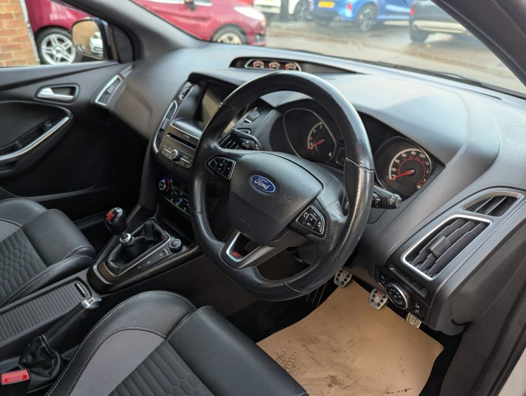 Used Ford Focus 2018 for sale - 76891927: Photo 8