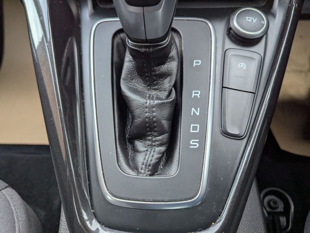 Used Ford Focus 2015 for sale - 76531271: Photo 13