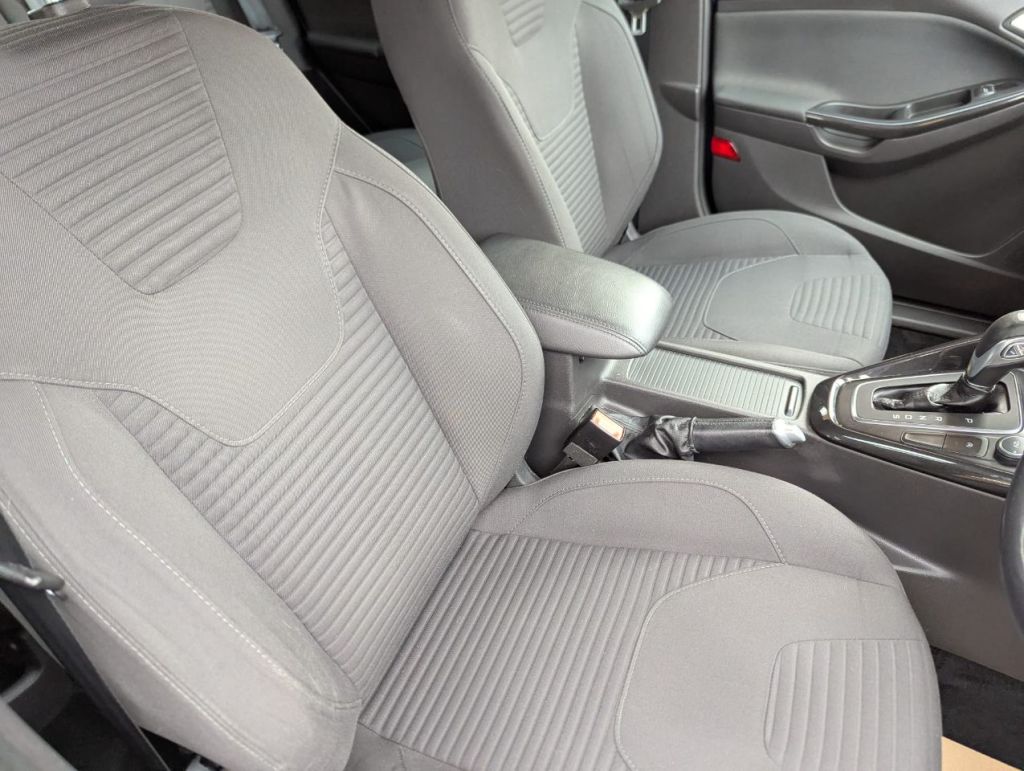 Used Ford Focus 2015 for sale - 76531271: Photo 7