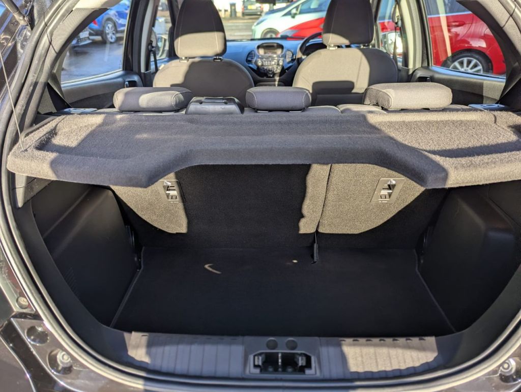 Used Ford Ka+ 2017 for sale - 77195601: Photo 8