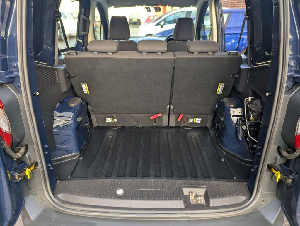 Used Ford Transit Courier 2014 for sale - 76904819: Photo 7