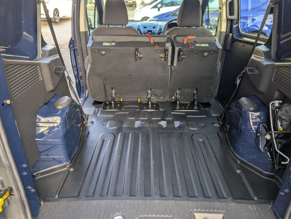 Used Ford Transit Courier 2014 for sale - 76904819: Photo 9