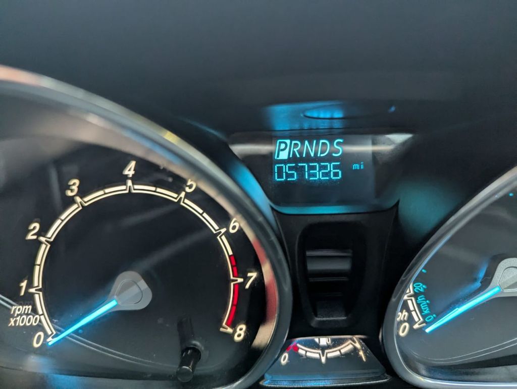 Used Ford Fiesta 2015 for sale - 76025998: Photo 11
