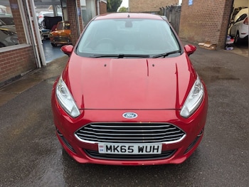 Used Ford Fiesta 2015 for sale - 76025998: Photo 2