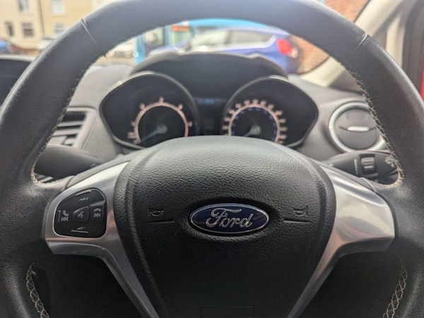 Used Ford Fiesta 2015 for sale - 75523761: Photo 13
