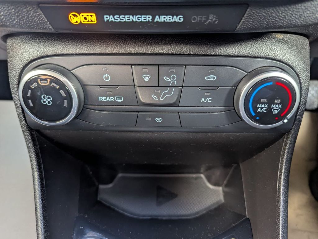 Used Ford Fiesta 2018 for sale - 76080019: Photo 15
