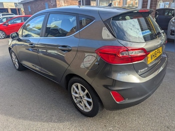 Used Ford Fiesta 2018 for sale - 76080019: Photo 3