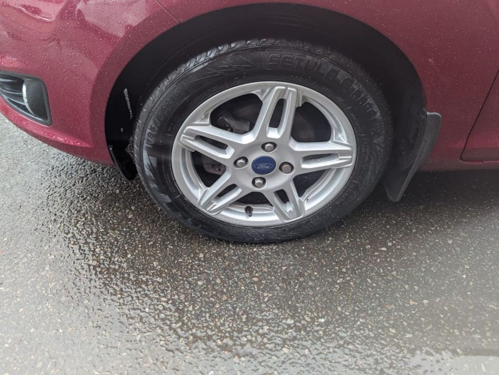 Used Ford Fiesta 2014 for sale - 77001735: Photo 3