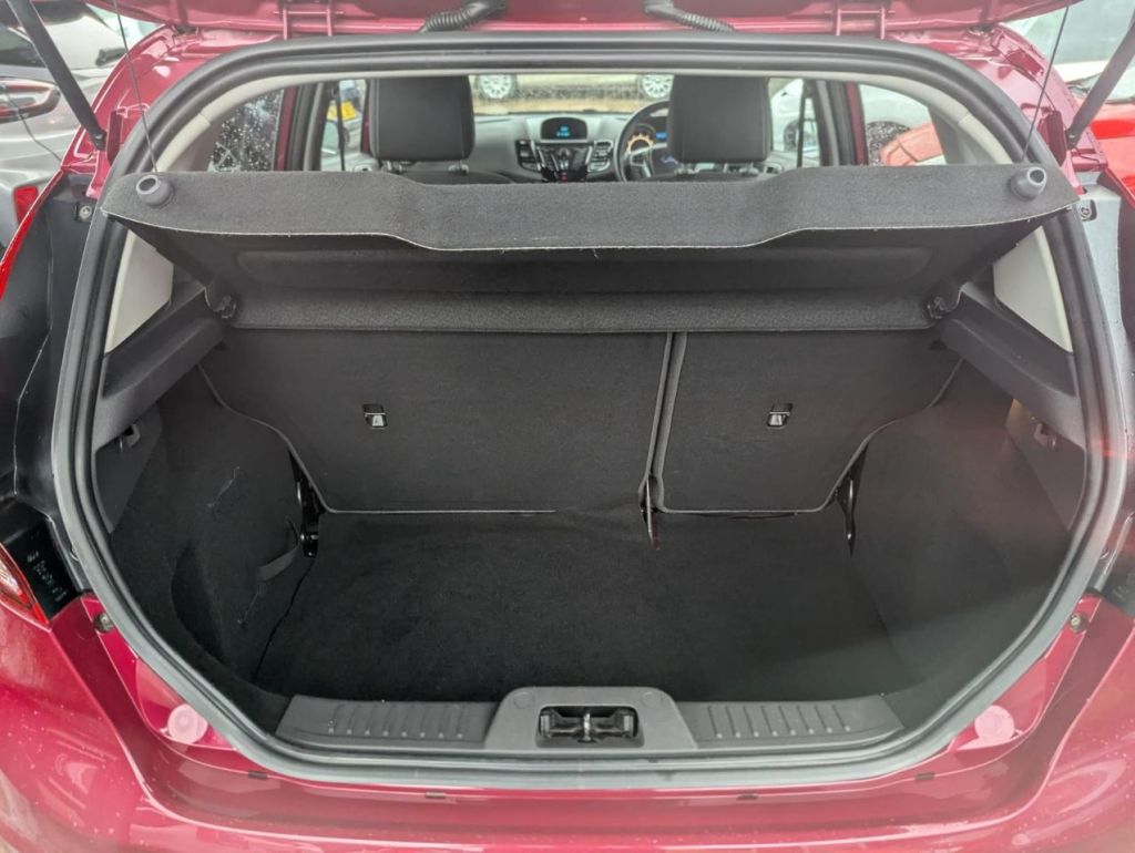 Used Ford Fiesta 2014 for sale - 77001735: Photo 6