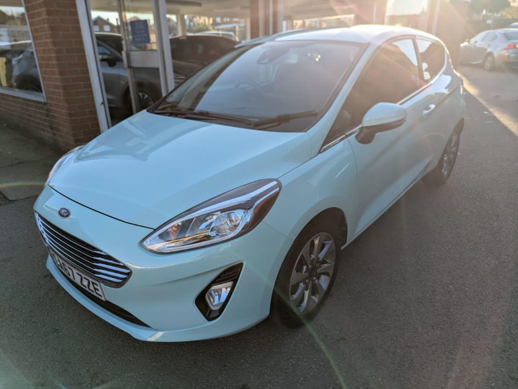 Used Ford Fiesta 2017 for sale - 76649987: Photo 2