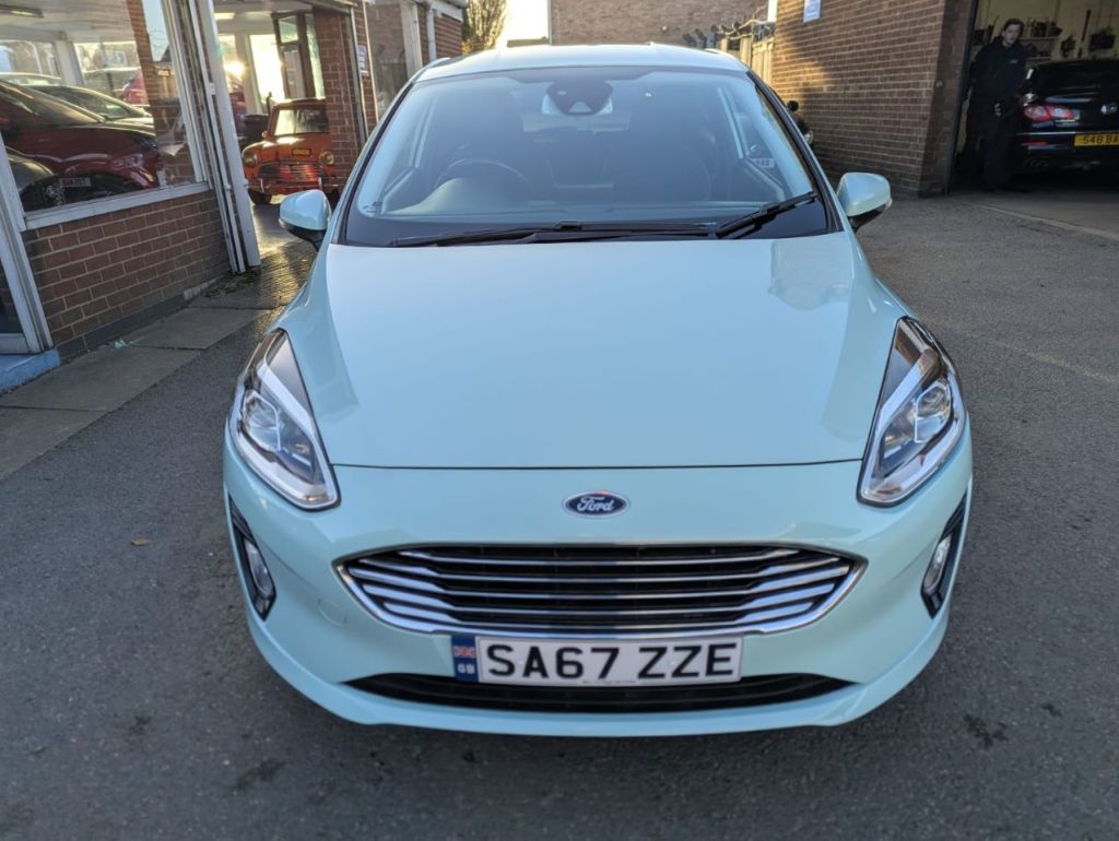 Used Ford Fiesta 2017 for sale - 76649987: Photo 4