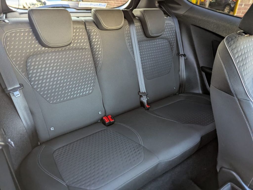 Used Ford Fiesta 2017 for sale - 76649987: Photo 8