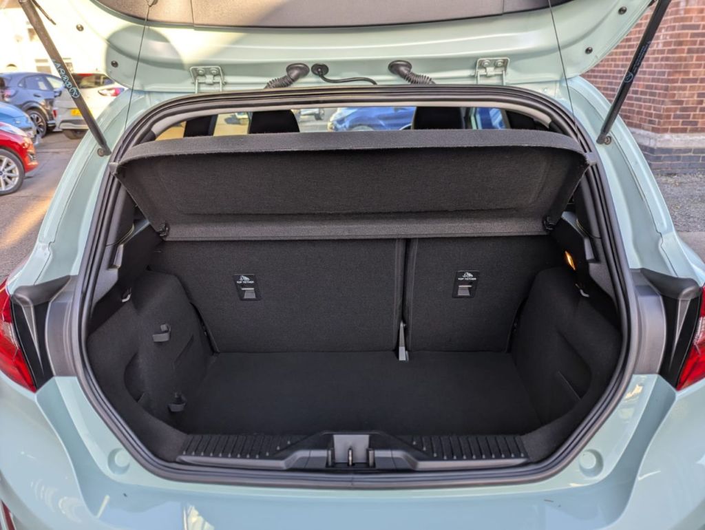 Used Ford Fiesta 2017 for sale - 76649987: Photo 9