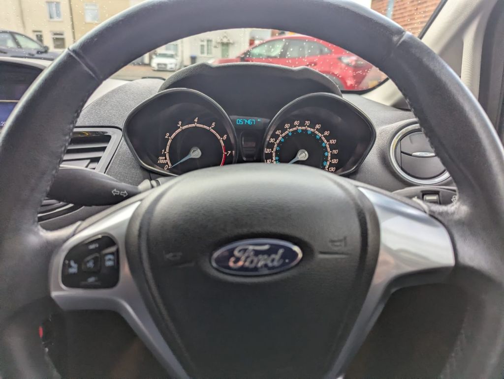 Used Ford Fiesta 2017 for sale - 76363177: Photo 12