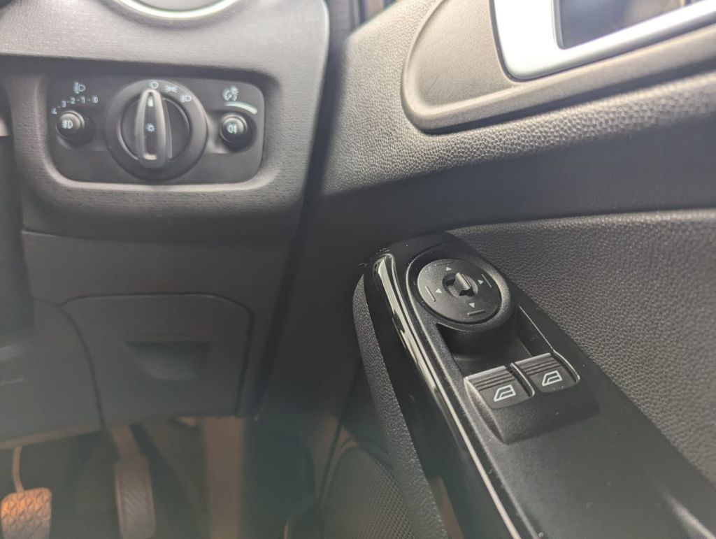 Used Ford Fiesta 2017 for sale - 76363177: Photo 15