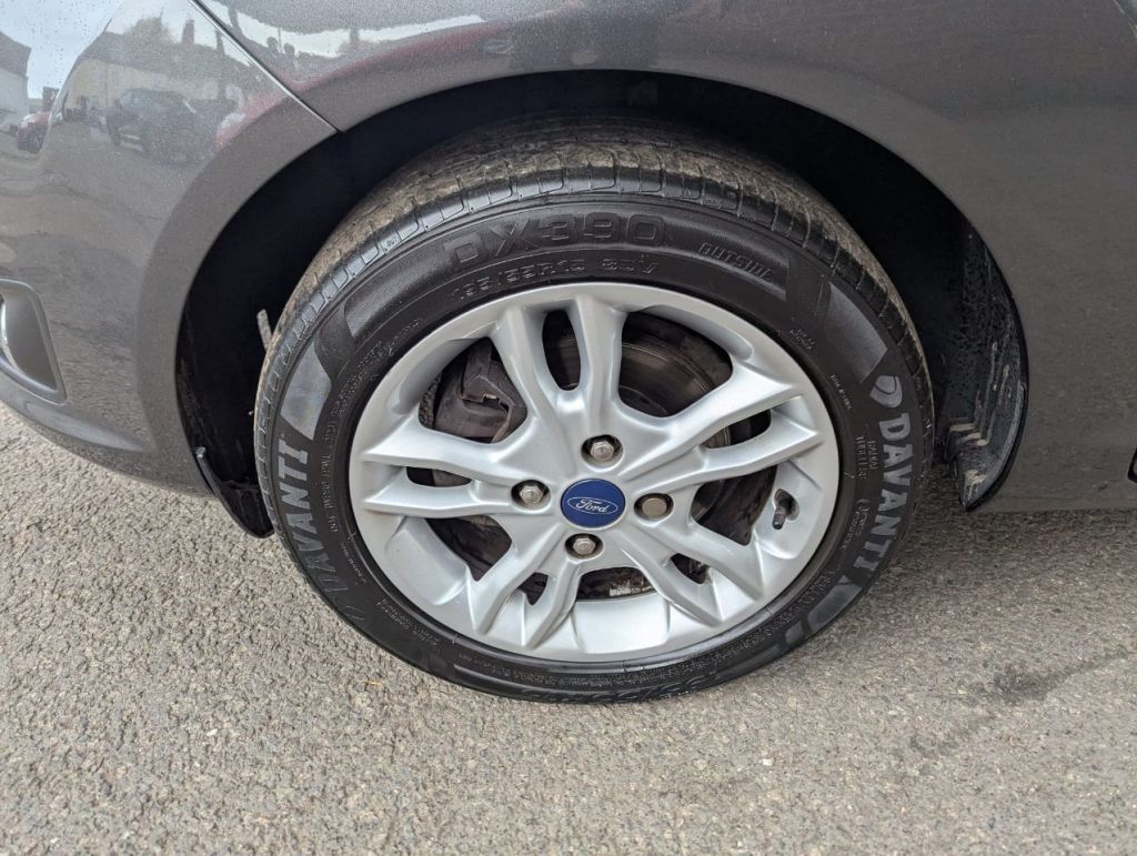 Used Ford Fiesta 2017 for sale - 76363177: Photo 3