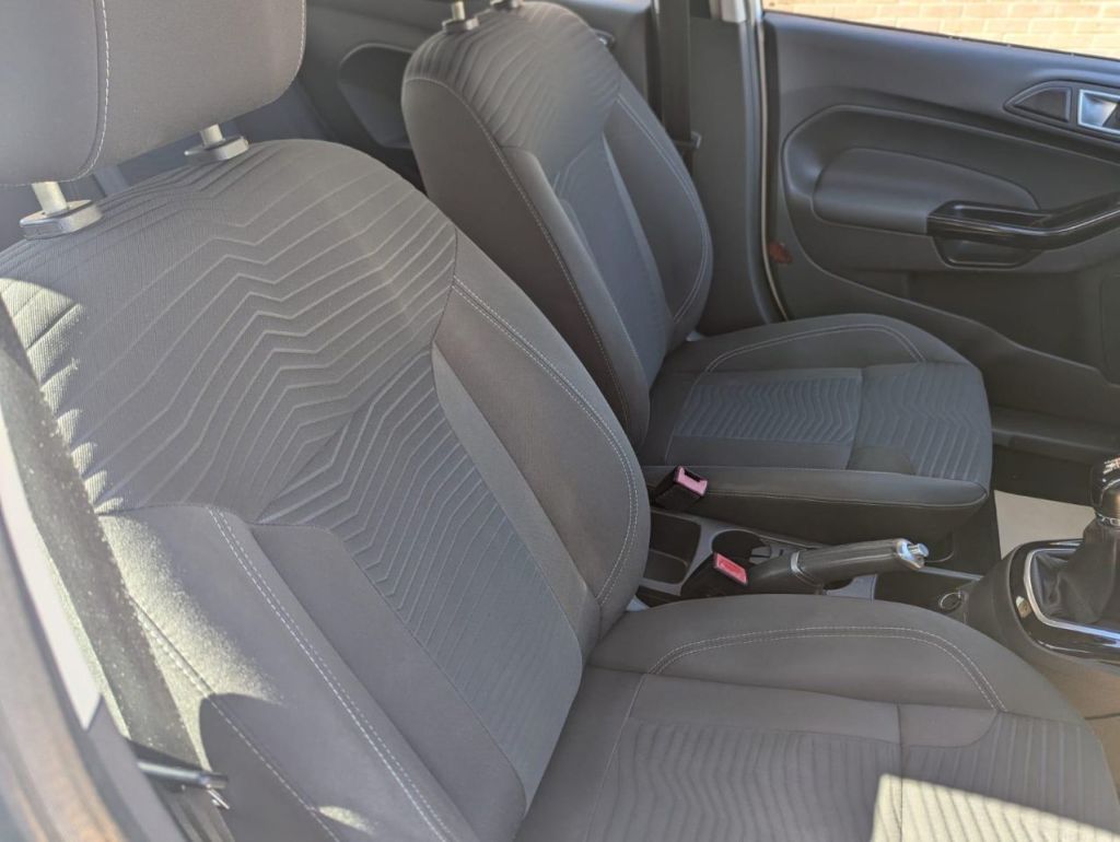 Used Ford Fiesta 2015 for sale - 76706312: Photo 6