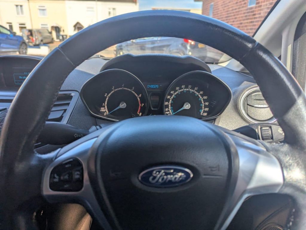 Used Ford Fiesta 2015 for sale - 76706312: Photo 8
