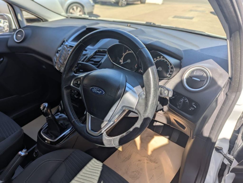 Used Ford Fiesta 2015 for sale - 76706312: Photo 9