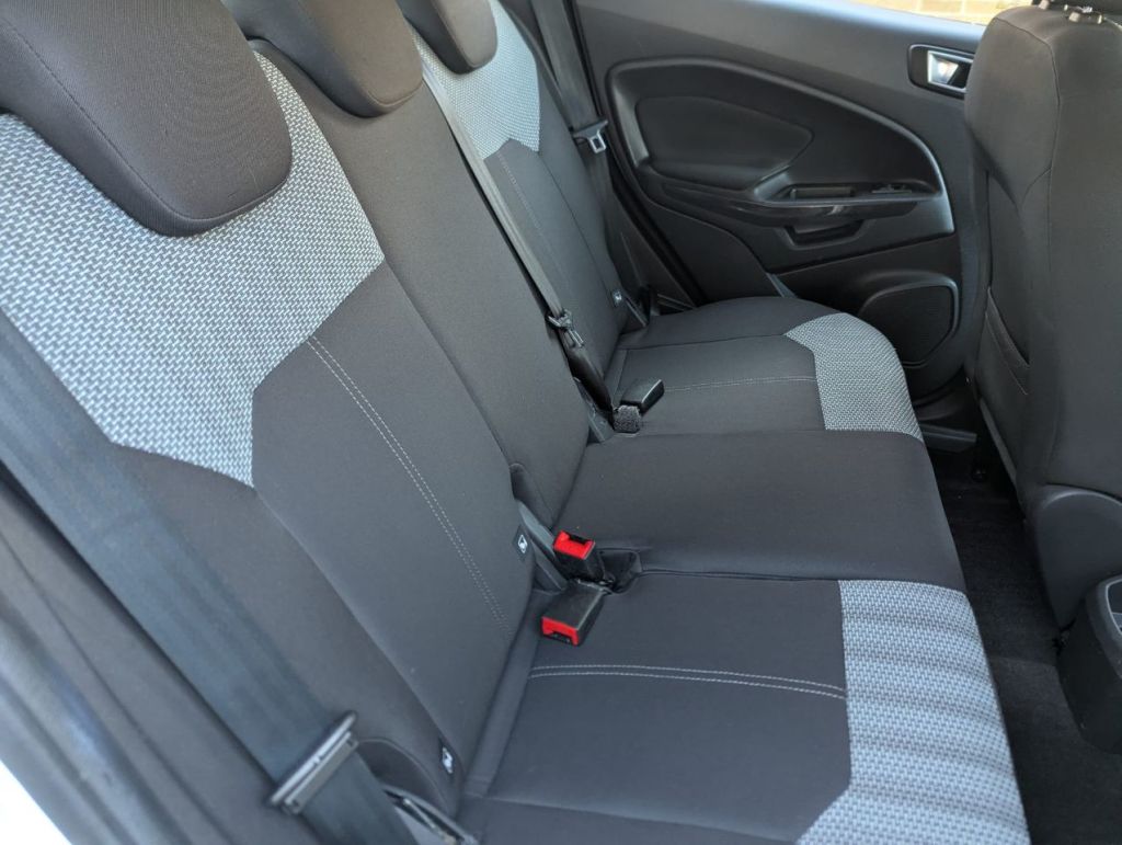 Used Ford Ecosport 2015 for sale - 77403706: Photo 9