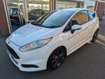 Used Ford Fiesta 2017 for sale - 76156982: Photo 3