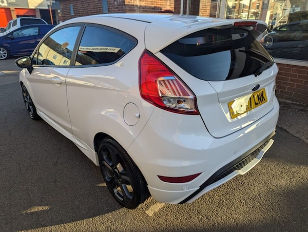 Used Ford Fiesta 2017 for sale - 76156982: Photo 4