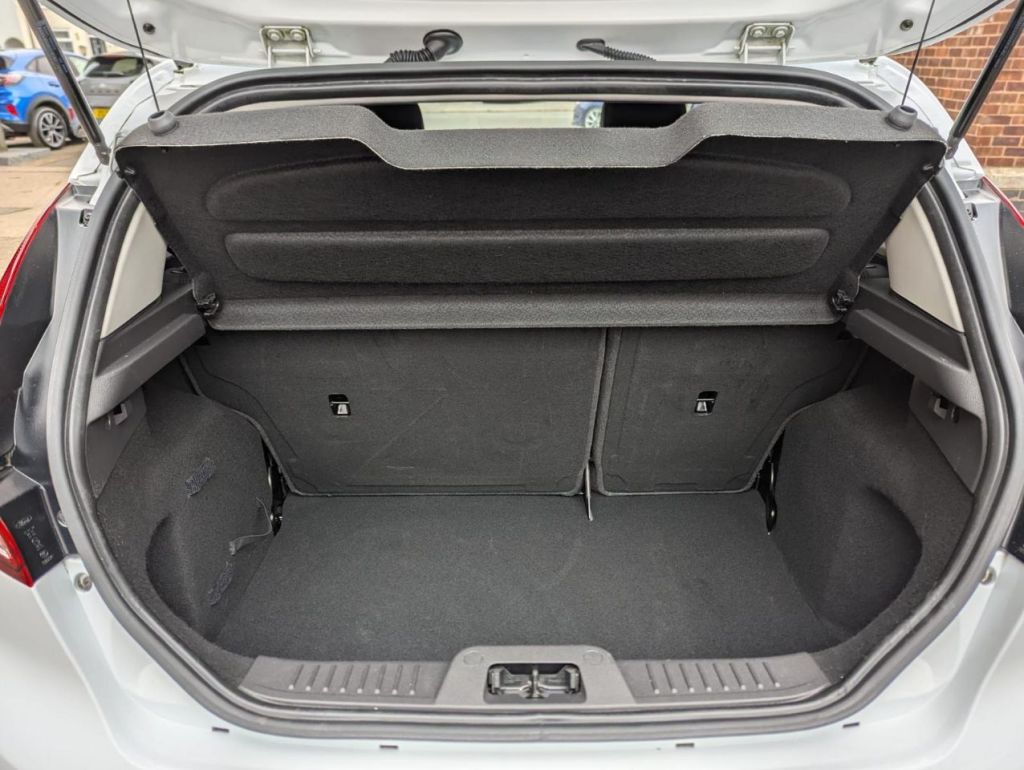 Used Ford Fiesta 2017 for sale - 76706311: Photo 6