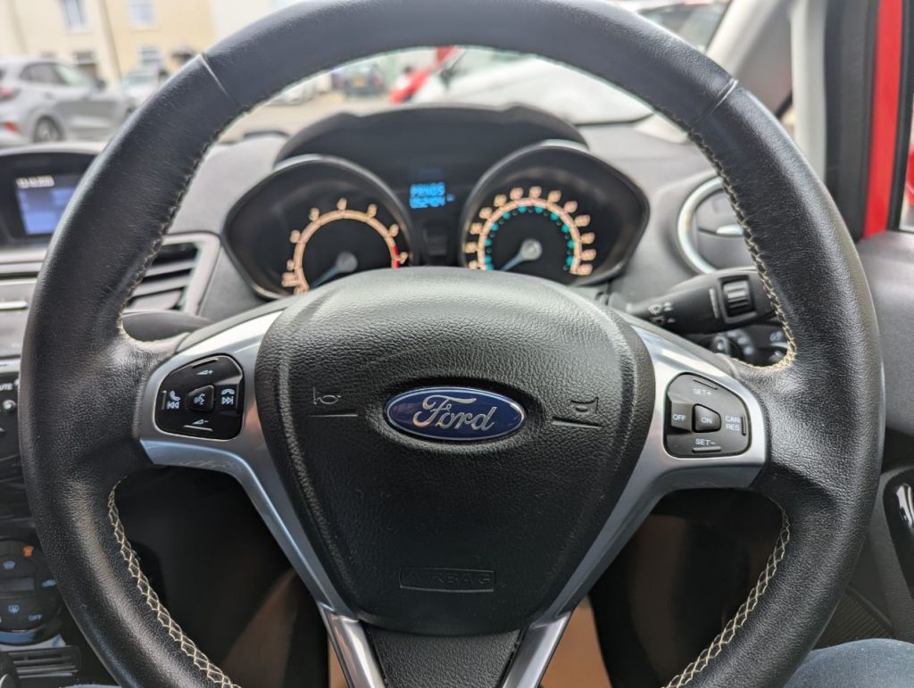 Used Ford Fiesta 2015 for sale - 76266364: Photo 10
