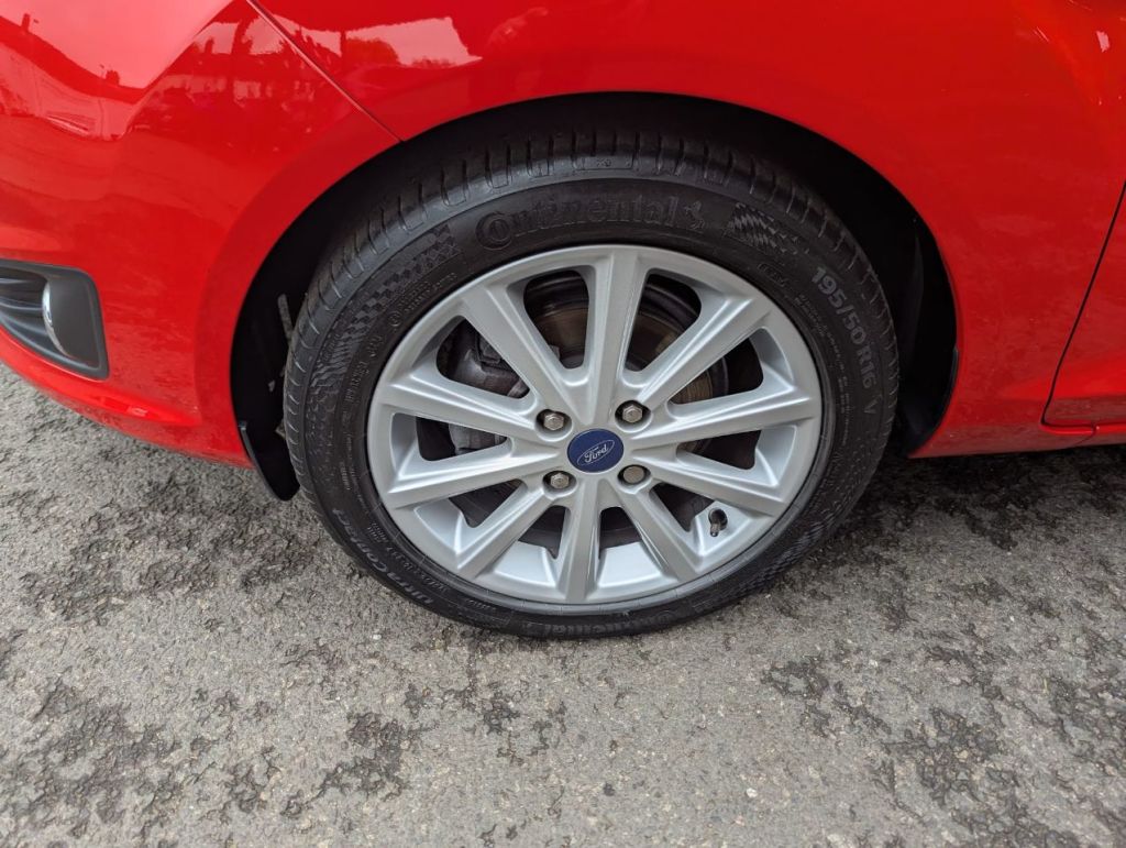 Used Ford Fiesta 2015 for sale - 76266364: Photo 4