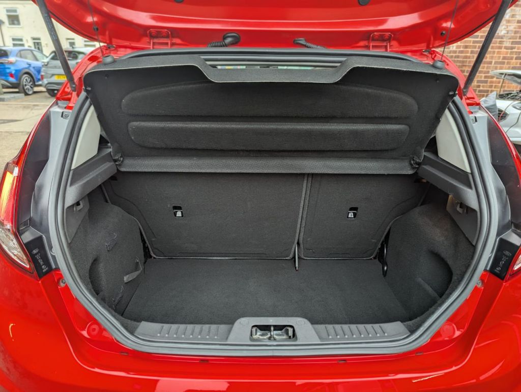 Used Ford Fiesta 2015 for sale - 76266364: Photo 6